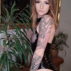 Lisa_f69_official